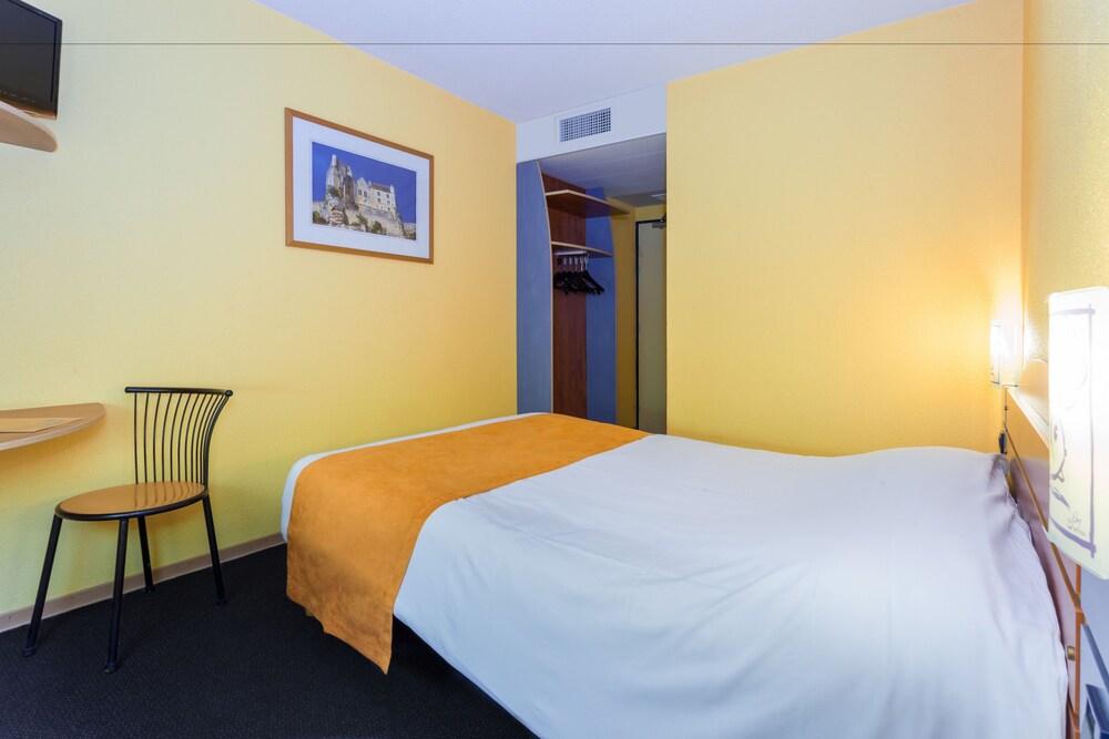 Sure By Western Hotel